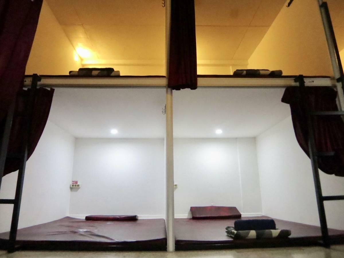 Pod House * Manado